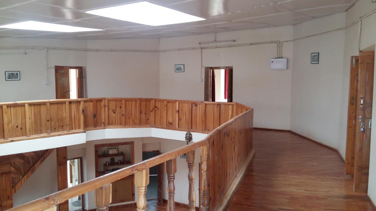 The Tara Villa Shamshi Buitenkant foto